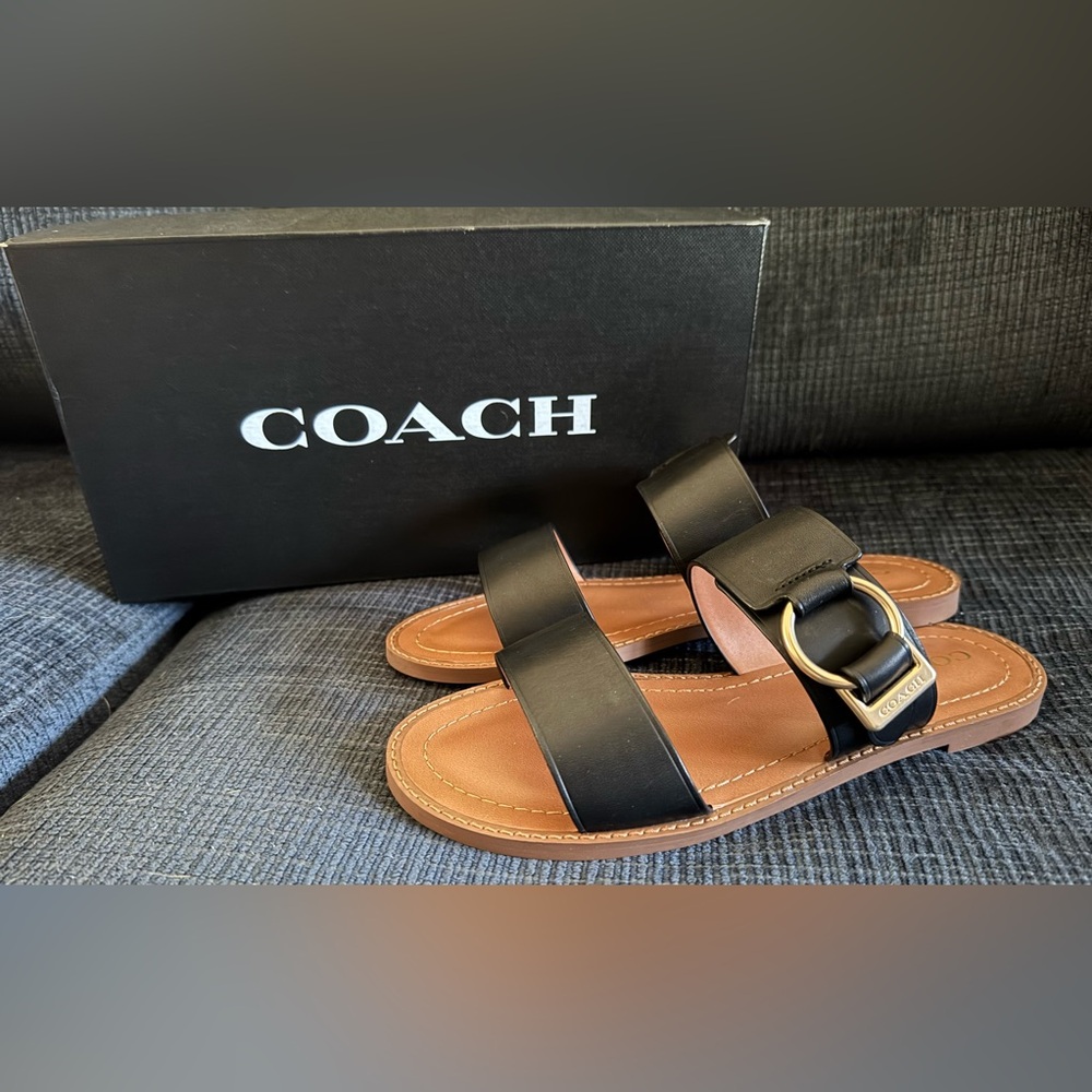 🌷COACH Mother’s Day Sale🌷 COACH Black Slip on Leather Sandals Sz 7 1/2 Brand New